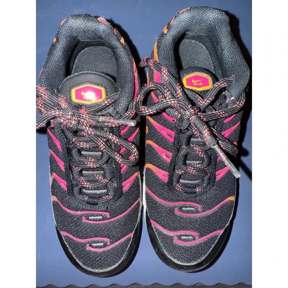 Girls Nike‎ Air sneakers